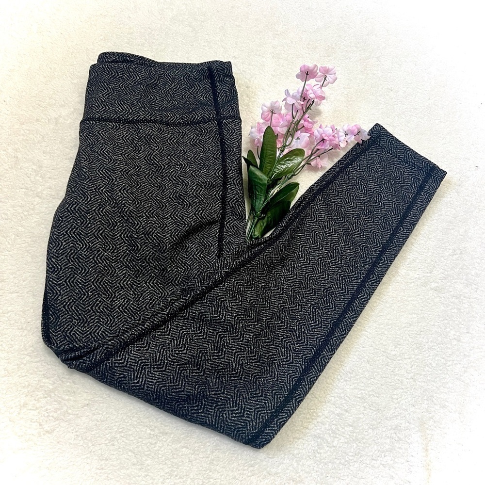 Athleta Charcoal Herringbone Mid-Rise Leggings - Medium (28")